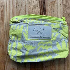 ALOHA Collection special edition Summer Club Travel Pouch